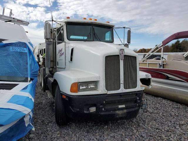 Продажа на аукционе авто 1994 Kenworth T400a, vin: 1XKBD99XXRS632043, номер лота: 90932315