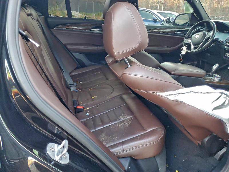 94222305 :رقم المزاد ، 5UXTR9C59KLE16002 vin ، 2019 Bmw X3 مزاد بيع