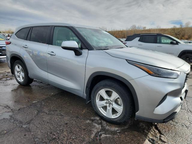 Продаж на аукціоні авто 2022 Toyota Highlander, vin: 5TDCZRBH1NS202957, номер лоту: 92250325