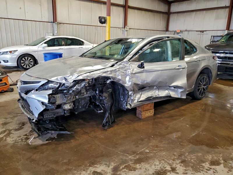 93521195 :رقم المزاد ، 4T1G11AKXNU633151 vin ، 2022 Toyota Camry مزاد بيع