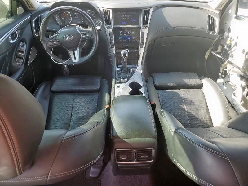 92211525 :رقم المزاد ، JN1EV7AP0JM359440 vin ، 2018 Infiniti Q50 Luxe مزاد بيع