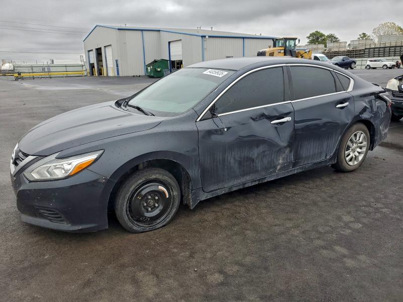 Продажа на аукционе авто 2018 Nissan Altima, vin: 1N4AL3AP7JC475742, номер лота: 94059935