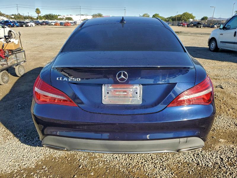 Продажа на аукционе авто 2018 Mercedes-benz Cla, vin: WDDSJ4EB1JN619997, номер лота: 94093845