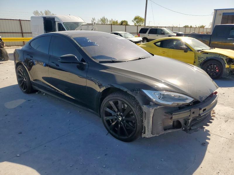 92486275 :رقم المزاد ، 5YJSA1H18EFP29137 vin ، 2014 Tesla Model S مزاد بيع