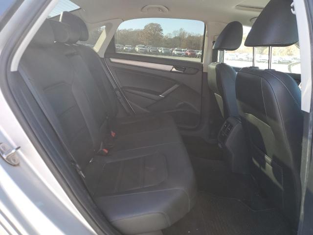 92598215 :رقم المزاد ، 1VWSA7A37MC006337 vin ، 2021 Volkswagen Passat مزاد بيع