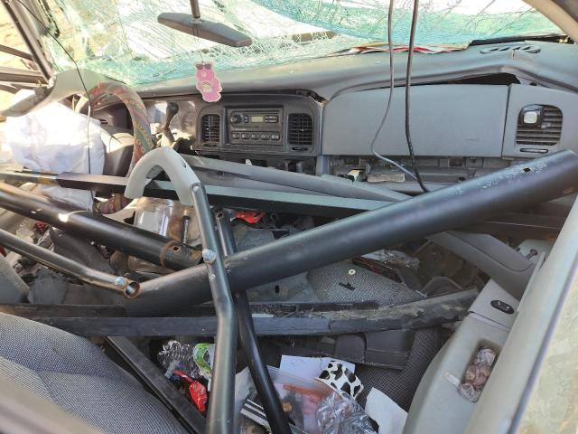 2005 Ford Crown Victoria მანქანა იყიდება აუქციონზე, vin: 2FAFP71W75X116652, აუქციონის ნომერი: 92069225