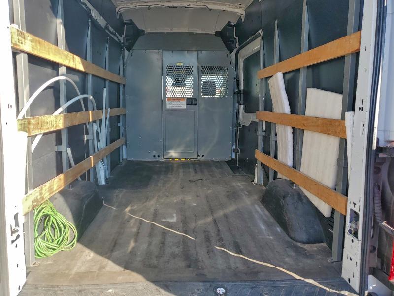 94415625 :رقم المزاد ، 1FTYR2XM3HKA58360 vin ، 2017 Ford Transit مزاد بيع