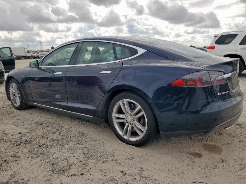 2014 Tesla Model S მანქანა იყიდება აუქციონზე, vin: 5YJSA1S12EFP48713, აუქციონის ნომერი: 93278665