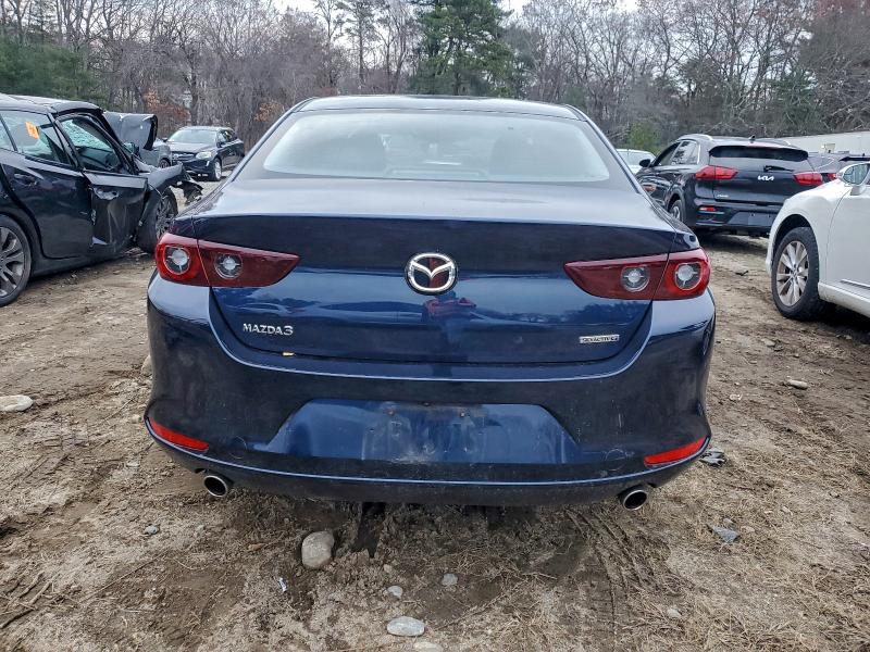 94051525 :رقم المزاد ، 3MZBPACLXNM313347 vin ، 2022 Mazda 3 مزاد بيع