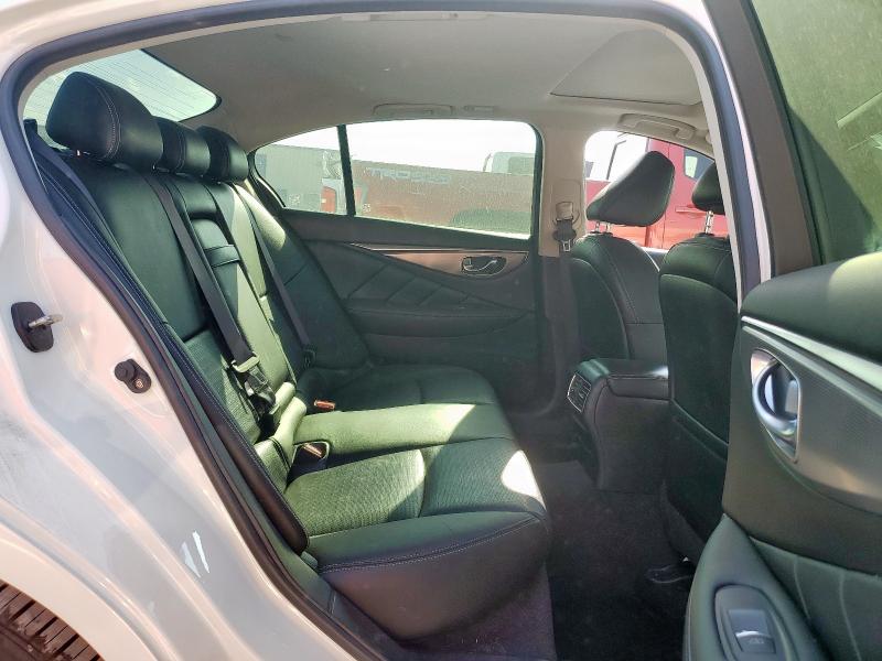 92211525 :رقم المزاد ، JN1EV7AP0JM359440 vin ، 2018 Infiniti Q50 Luxe مزاد بيع