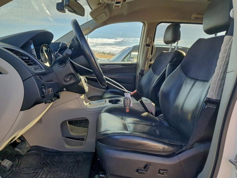 Продажа на аукционе авто 2011 Chrysler Town & Country, vin: 2A4RR6DG9BR655610, номер лота: 94224075