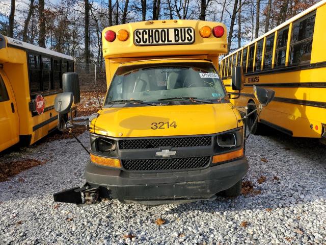 87096055 :رقم المزاد ، 1GB0G2BA3B1109129 vin ، 2011 Chevrolet School Bus مزاد بيع