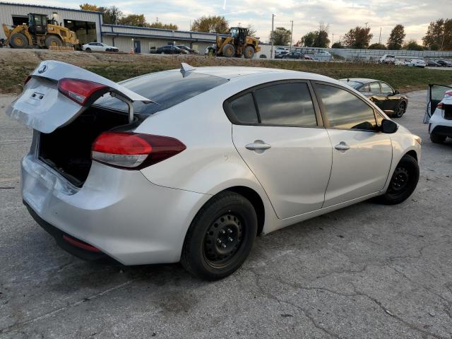2018 Kia Forte მანქანა იყიდება აუქციონზე, vin: 3KPFK4A75JE235493, აუქციონის ნომერი: 90090635