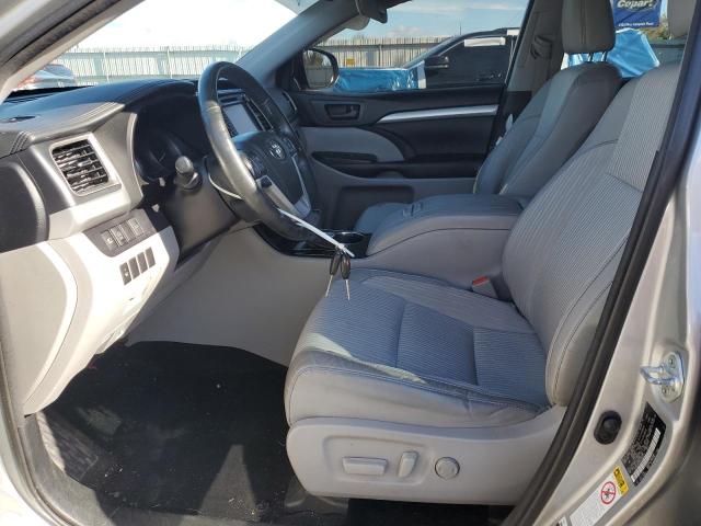 92866105 :رقم المزاد ، 5TDBZRFH5HS382311 vin ، 2017 Toyota Highlander مزاد بيع