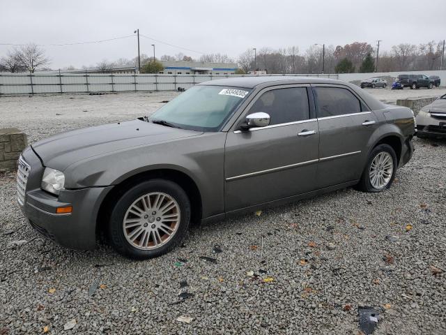 93349205 :رقم المزاد ، 2C3CA5CVXAH155090 vin ، 2010 Chrysler 300 Tourin مزاد بيع