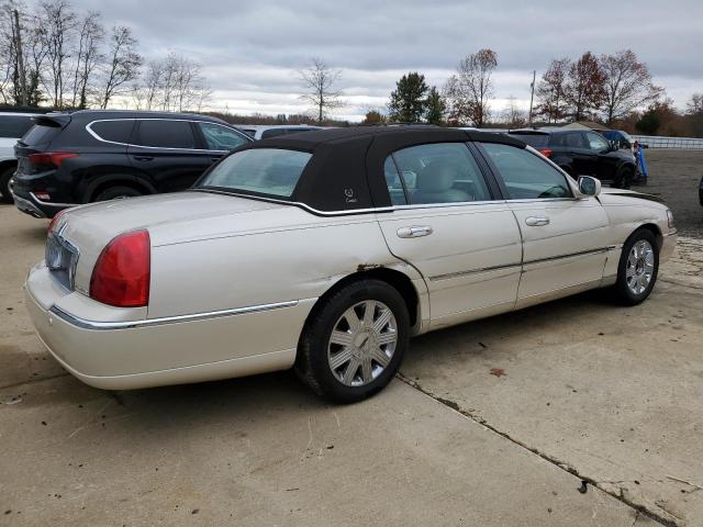 92342285 :رقم المزاد ، 1LNHM83W23Y619173 vin ، 2003 Lincoln Town Car مزاد بيع