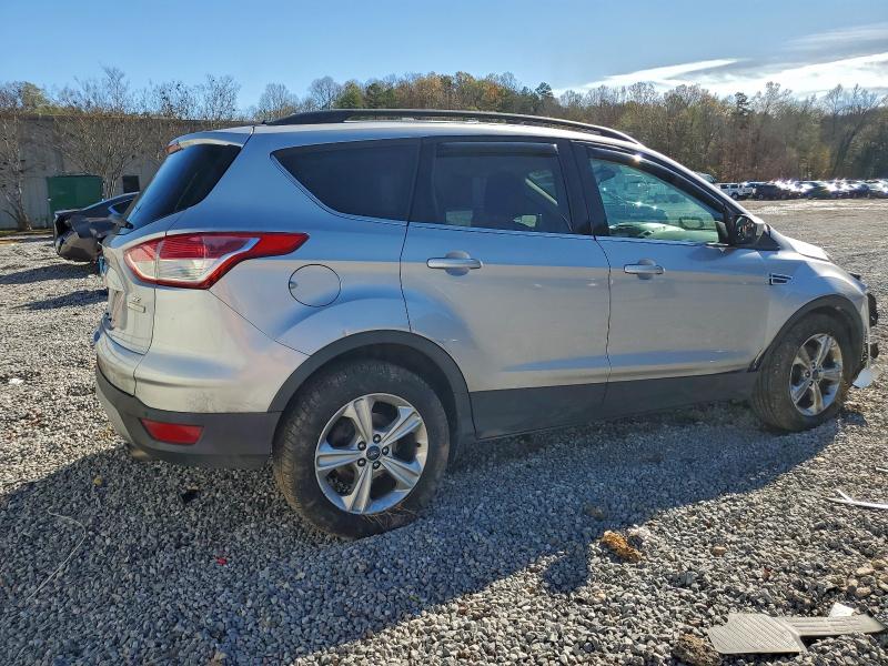94647065 :رقم المزاد ، 1FMCU0GX1GUC23781 vin ، 2016 Ford Escape مزاد بيع