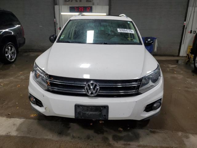 2013 Volkswagen Tiguan მანქანა იყიდება აუქციონზე, vin: WVGBV7AX4DW504239, აუქციონის ნომერი: 93064775