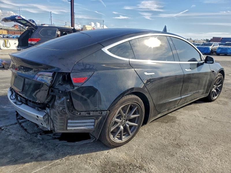2020 Tesla Model 3 მანქანა იყიდება აუქციონზე, vin: 5YJ3E1EAXLF611326, აუქციონის ნომერი: 93098105