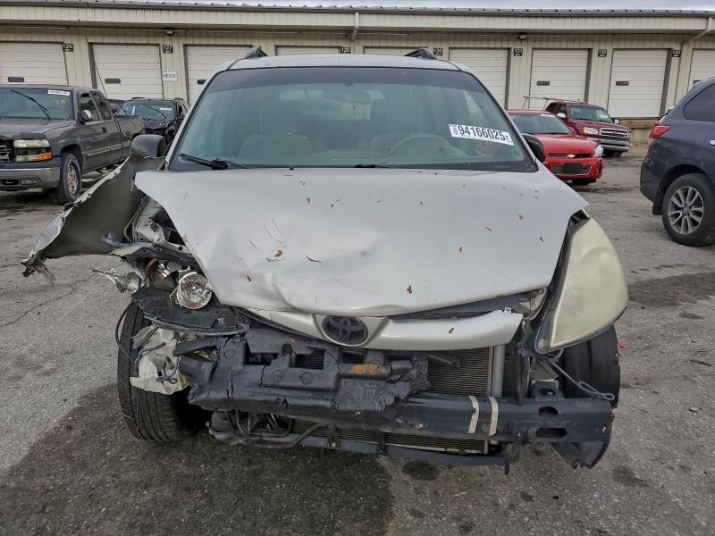 Продажа на аукционе авто 2010 Toyota Sienna, vin: 5TDKK4CC5AS293764, номер лота: 94166025