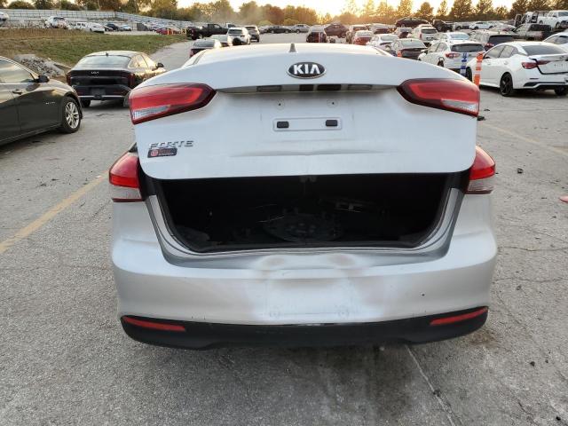 2018 Kia Forte მანქანა იყიდება აუქციონზე, vin: 3KPFK4A75JE235493, აუქციონის ნომერი: 90090635