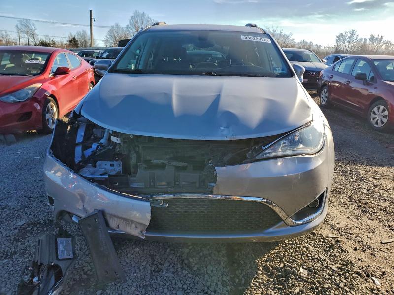 Продаж на аукціоні авто 2017 Chrysler Pacifica T, vin: 2C4RC1BG4HR803684, номер лоту: 93829095