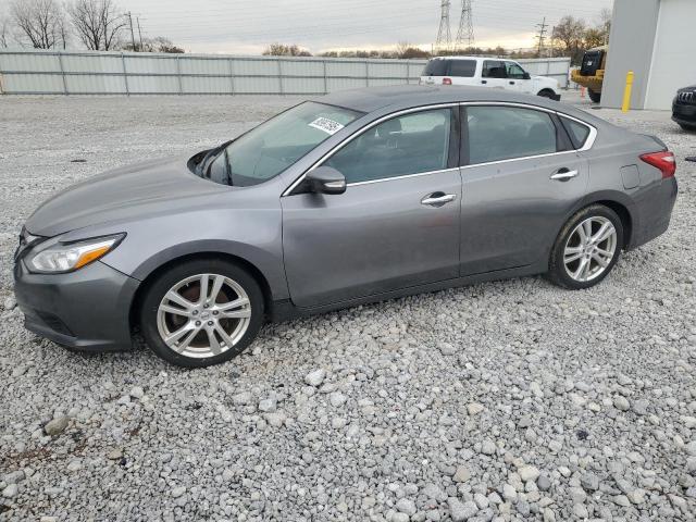 Auction sale of the 2017 Nissan Altima 3.5, vin: 1N4BL3AP5HC268944, lot number: 90997595