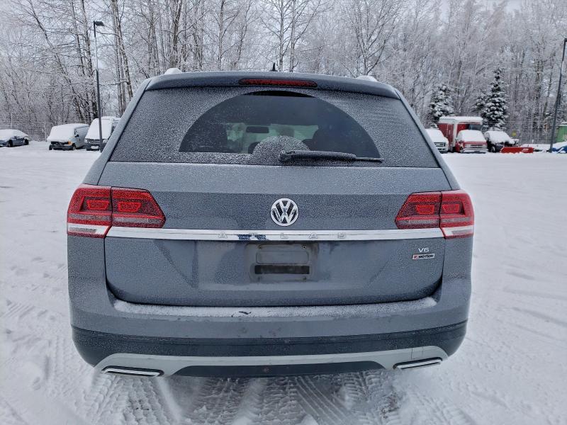 94909775 :رقم المزاد ، 1V2HR2CAXJC501985 vin ، 2018 Volkswagen Atlas مزاد بيع