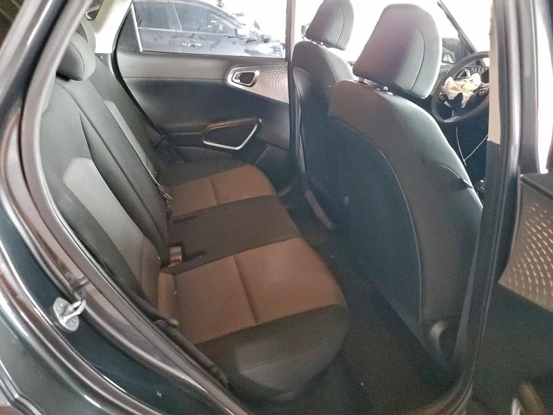 91077285 :رقم المزاد ، KNDJ23AU1P7881276 vin ، 2023 Kia Soul مزاد بيع