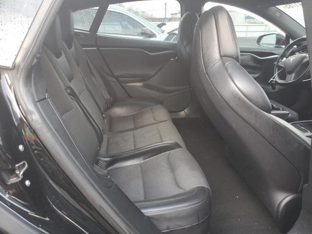92041785 :رقم المزاد ، 5YJSA1E28JF266682 vin ، 2018 Tesla Model S مزاد بيع
