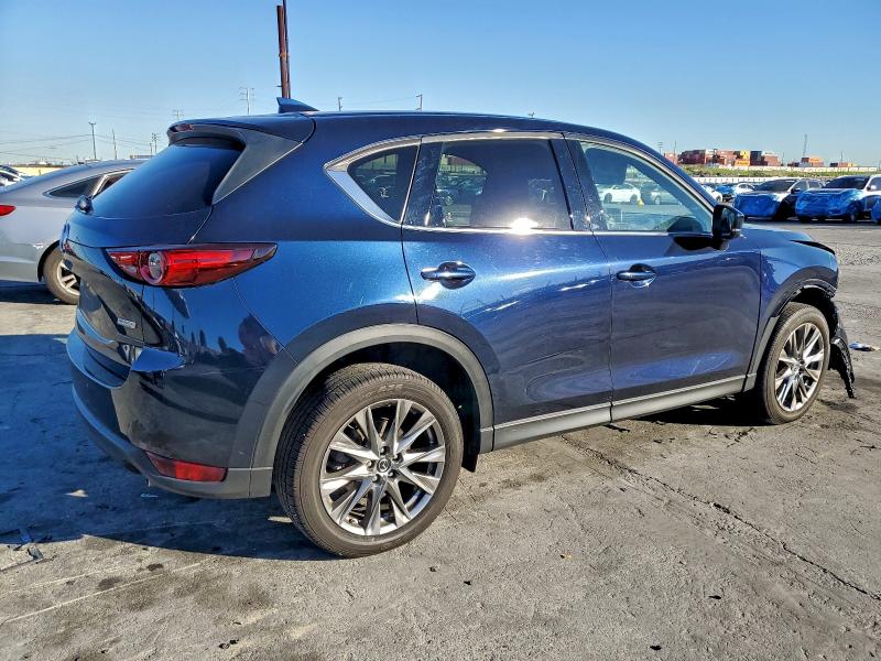 Продаж на аукціоні авто 2019 Mazda Cx-5 Signa, vin: JM3KFBEY5K0643729, номер лоту: 94728325