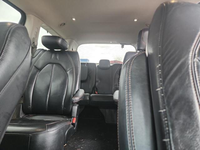 92702065 :رقم المزاد ، 2C4RC1BG4HR711684 vin ، 2017 Chrysler Pacifica مزاد بيع