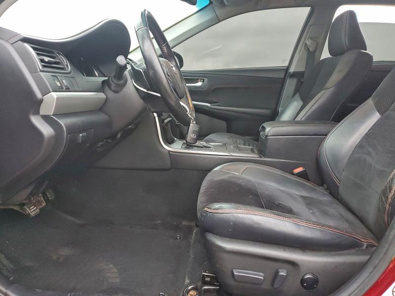 94530305 :رقم المزاد ، 4T1BK1FK4GU571586 vin ، 2016 Toyota Camry مزاد بيع