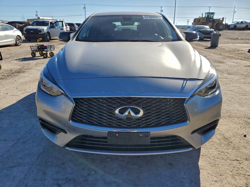 94489065 :رقم المزاد ، SJKCH5CP1JA056873 vin ، 2018 Infiniti Qx30 مزاد بيع
