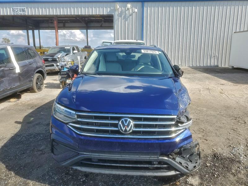 Продажа на аукционе авто 2024 Volkswagen Tiguan, vin: 3VV3B7AX5RM046740, номер лота: 93817925