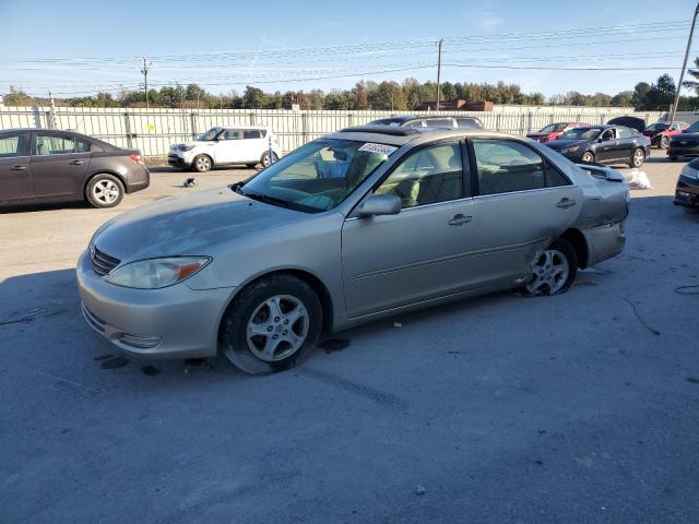 91380565 :رقم المزاد ، 4T1BE32K42U594657 vin ، 2002 Toyota Camry Le مزاد بيع
