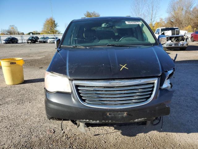 90426675 :رقم المزاد ، 2C4RC1GG3DR787917 vin ، 2013 Chrysler Town & Country مزاد بيع