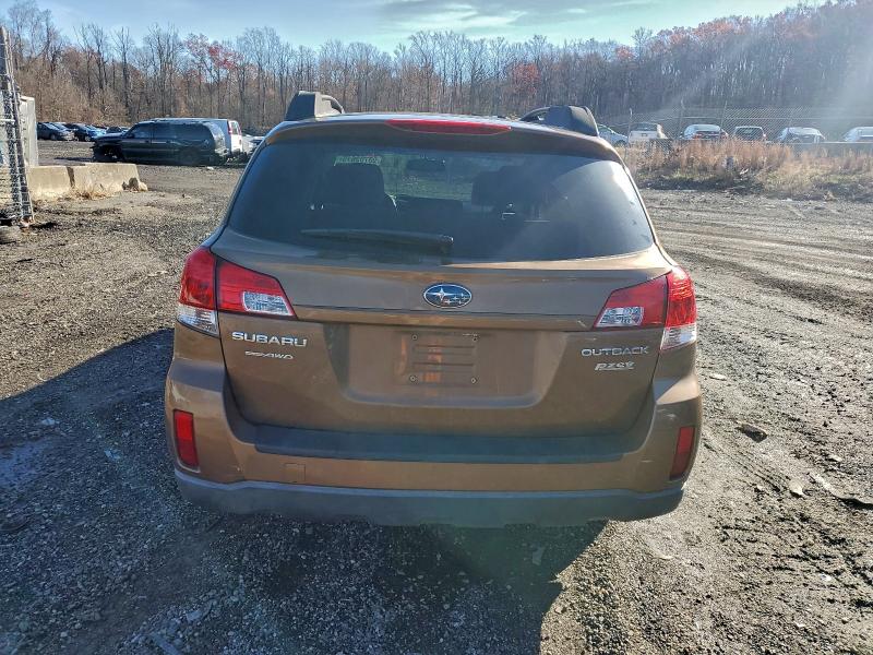 93702615 :رقم المزاد ، 4S4BRBCC7B3358466 vin ، 2011 Subaru Outback مزاد بيع