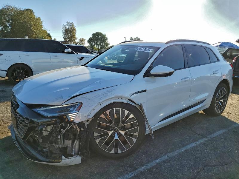 Продажа на аукционе авто 2024 Audi Q8 E-tron, vin: WA16AAGE7RB016268, номер лота: 94553885
