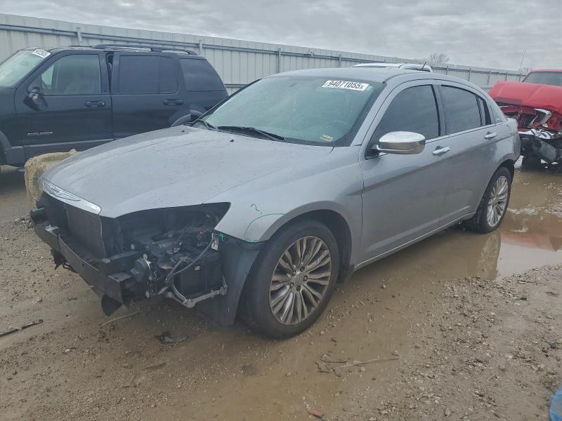 2013 Chrysler 200 მანქანა იყიდება აუქციონზე, vin: 1C3CCBCG8DN612193, აუქციონის ნომერი: 94071055