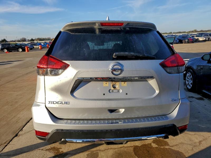 Продажа на аукционе авто 2017 Nissan Rogue, vin: JN8AT2MT4HW391386, номер лота: 93667235