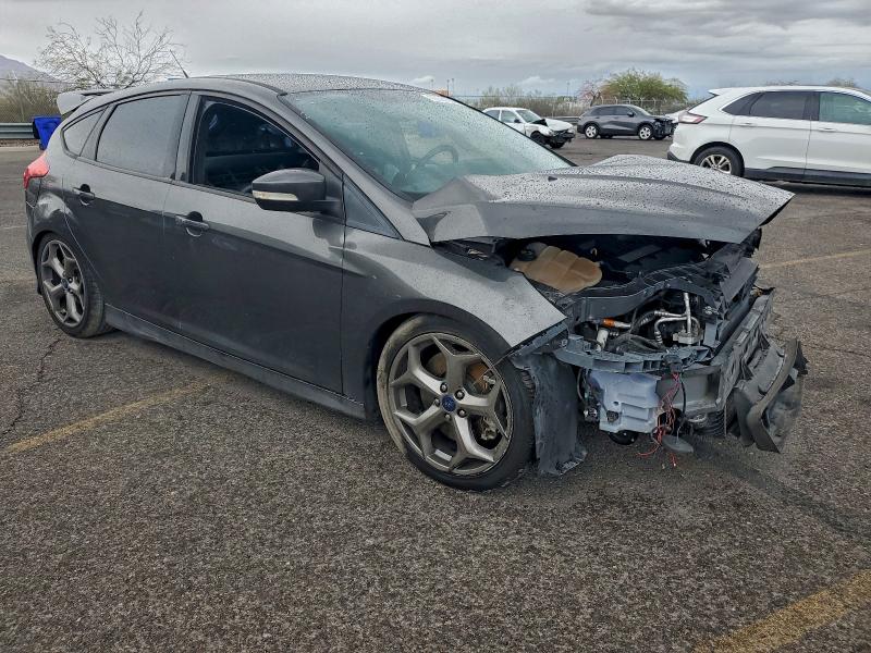 2018 Ford Focus მანქანა იყიდება აუქციონზე, vin: 1FADP3L95JL332109, აუქციონის ნომერი: 93964255