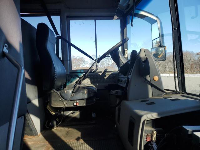 86535005 :رقم المزاد ، 1T7YN4E21C1149993 vin ، 2012 Thomas Saf-t-liner Hdx مزاد بيع