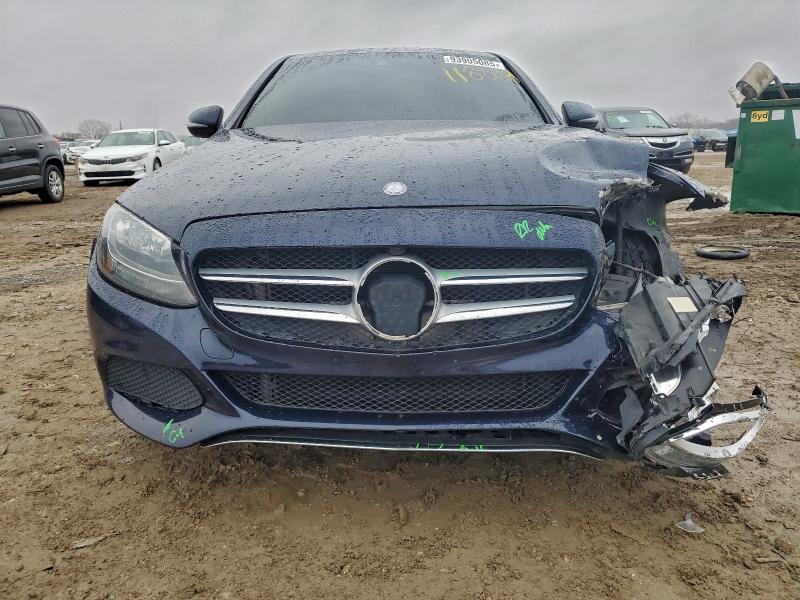 93905085 :رقم المزاد ، 55SWF4KB7GU118829 vin ، 2016 Mercedes-benz C مزاد بيع