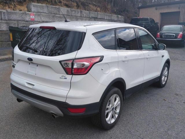 93452805 :رقم المزاد ، 1FMCU9GD6HUC58974 vin ، 2017 Ford Escape Se مزاد بيع
