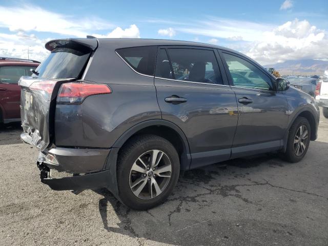 92756065 :رقم المزاد ، JTMWFREV0JJ175992 vin ، 2018 Toyota Rav4 مزاد بيع