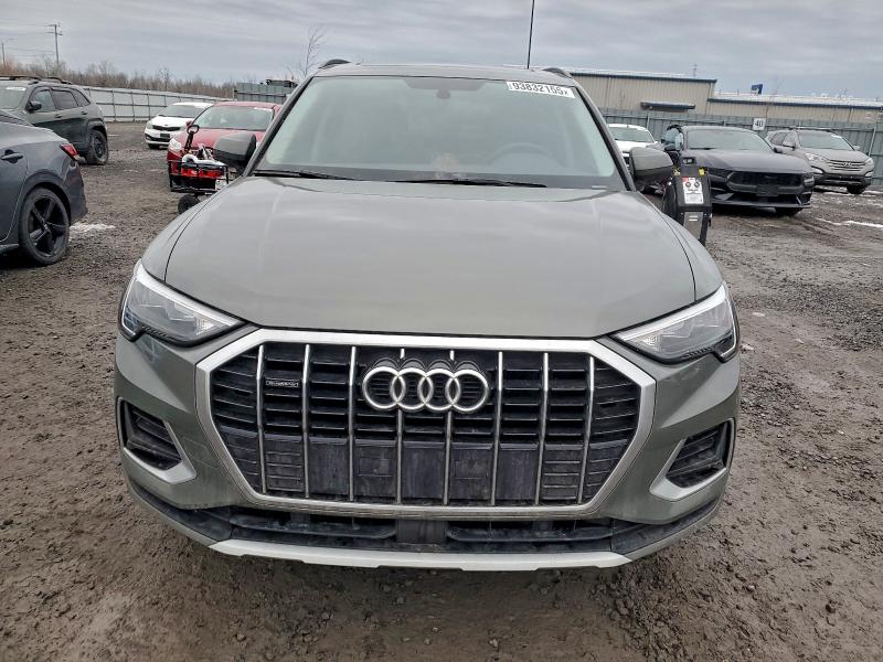 93832155 :رقم المزاد ، WA1AUCF35N1035866 vin ، 2022 Audi Q3 مزاد بيع