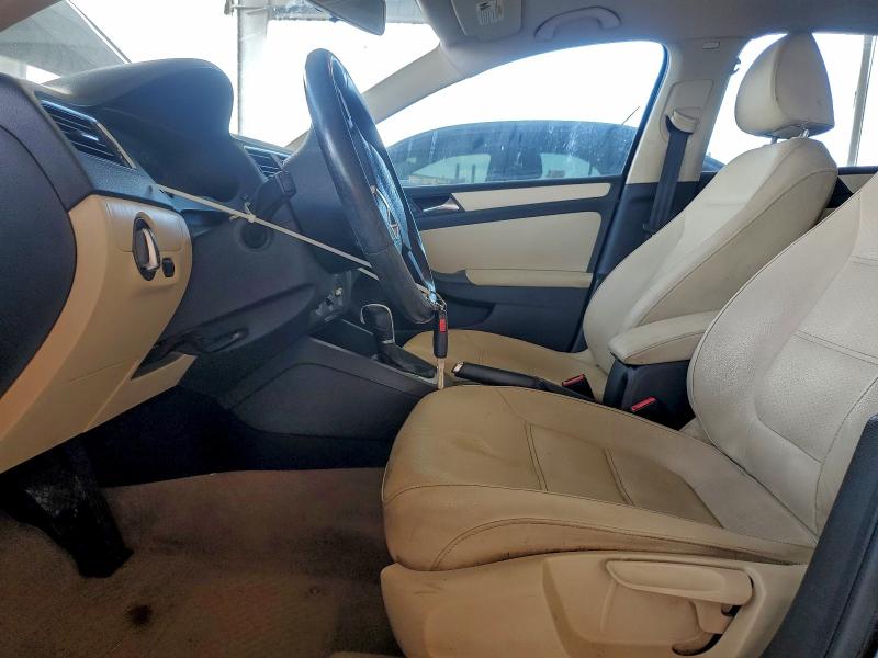 94191335 :رقم المزاد ، 3VWDX7AJ6BM120332 vin ، 2011 Volkswagen Jetta مزاد بيع
