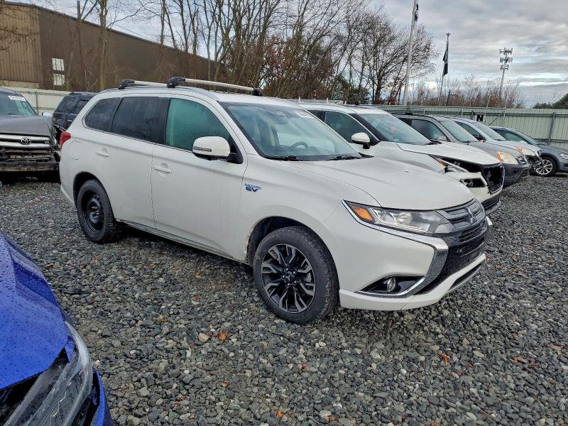 Продажа на аукционе авто 2018 Mitsubishi Outlander, vin: JA4J24A55JZ059343, номер лота: 94047935