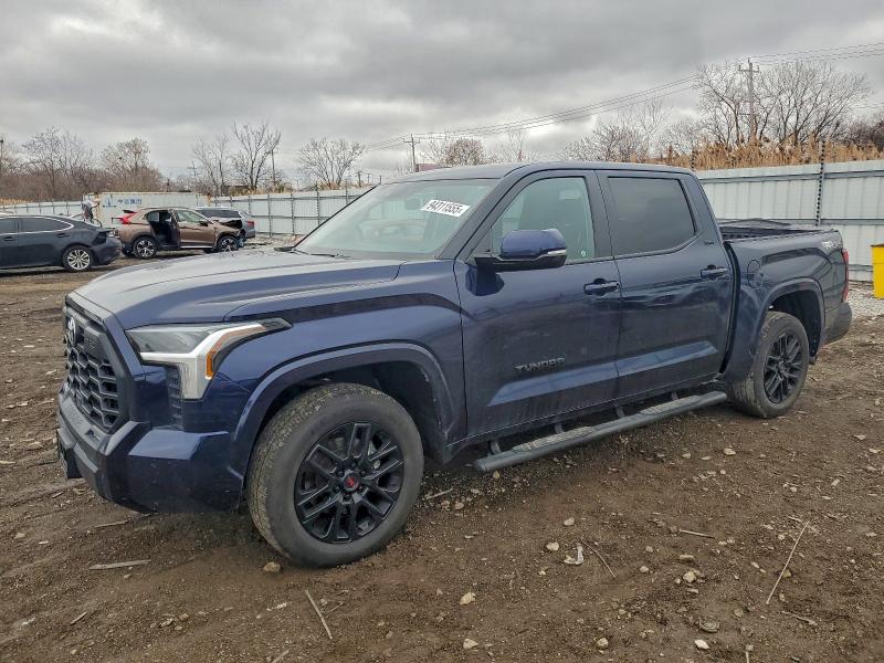 Продажа на аукционе авто 2022 Toyota Tundra Cre, vin: 5TFLA5DB9NX041051, номер лота: 94311555